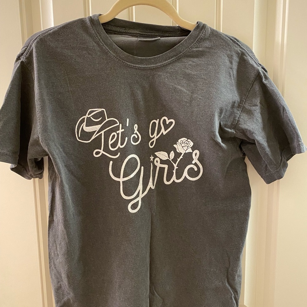 Comfort Colors Let's Go Girls T. Size S.